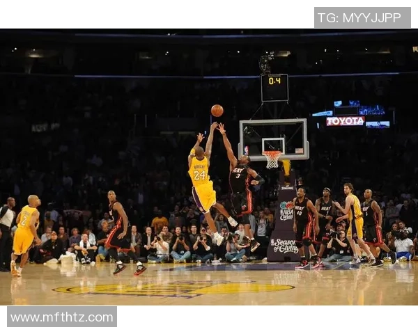 20猛龙对决湖人精彩回顾球星对抗与战术较量的巅峰之战