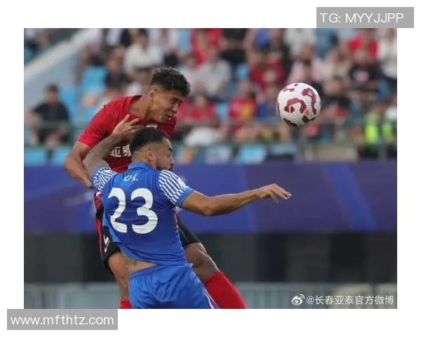 17赛季亚泰与申花激战回顾：精彩瞬间与战术分析全记录