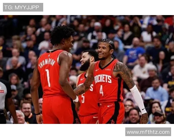 2015年火箭队与尼克斯队激战回顾精彩瞬间与球星表现分析